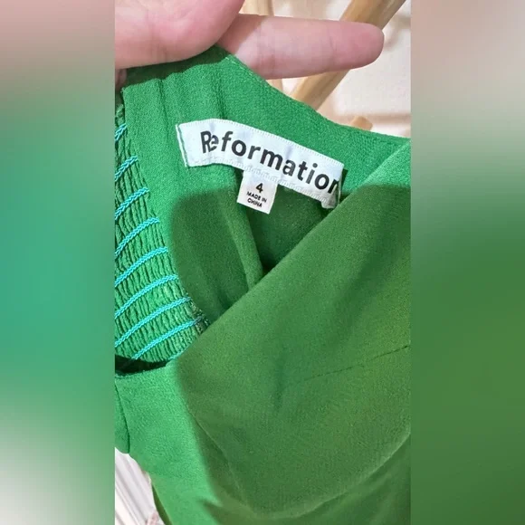 Reformation Niara Dress in Green, size 4 and 6, brand new, never worn. - Picture 8 of 12